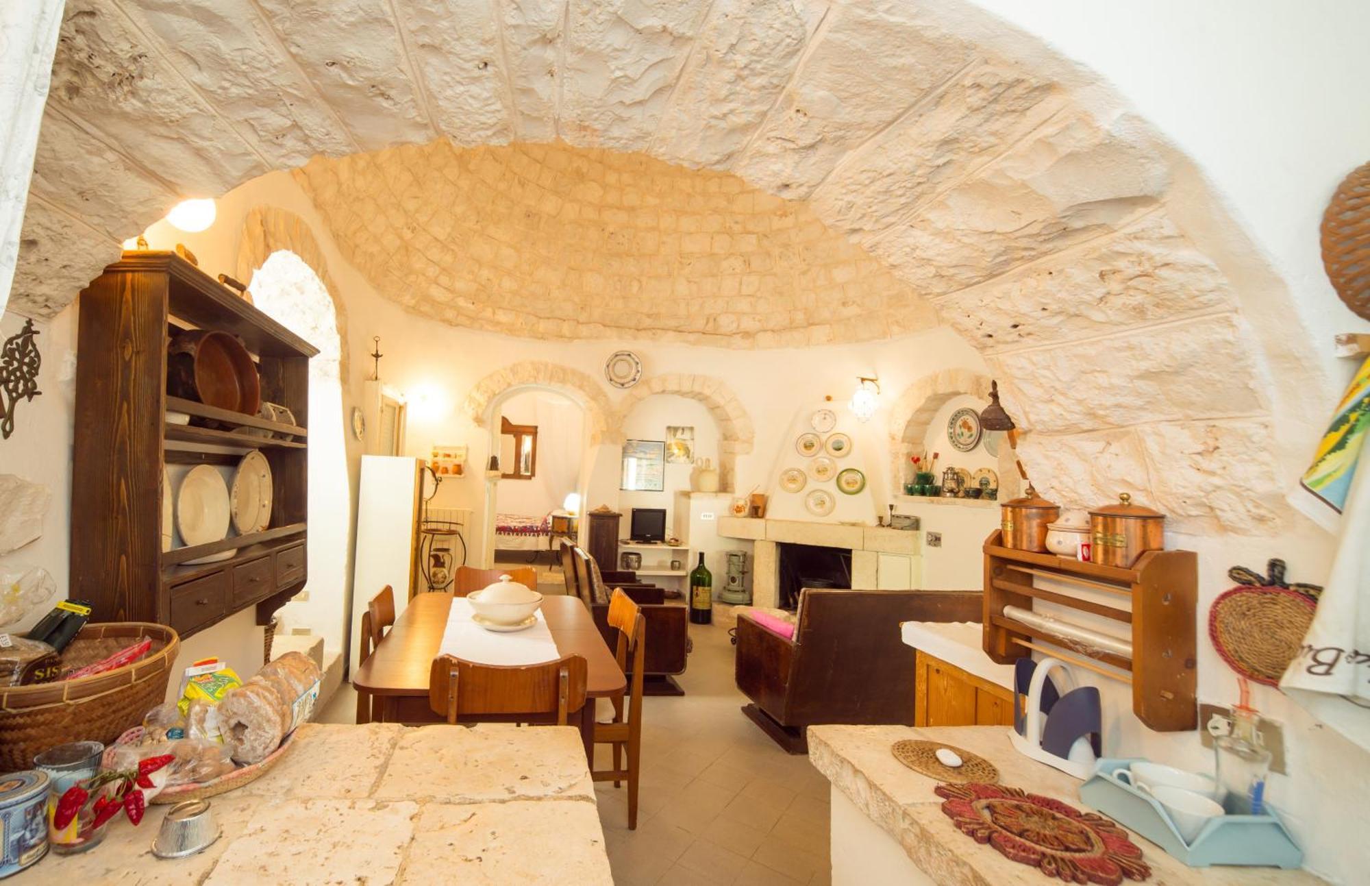 Trulli Girasoli E Viole Cocolicchio الغرفة الصورة